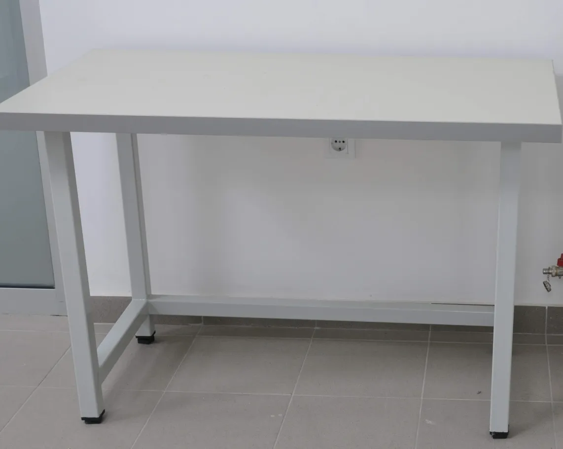 Radni sto Univer čelik za industriju i laboratorije